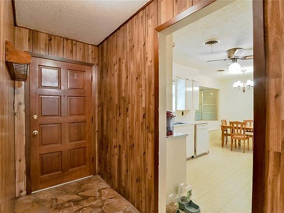 4th image of 2908 County Road 531
