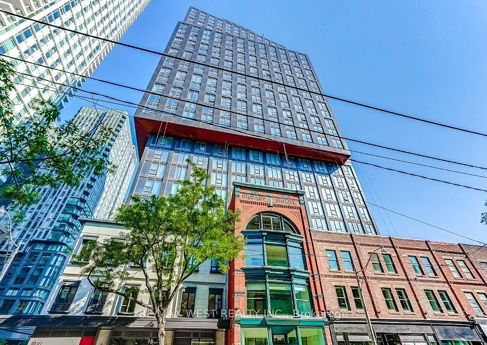 100 Queen St E #2808
