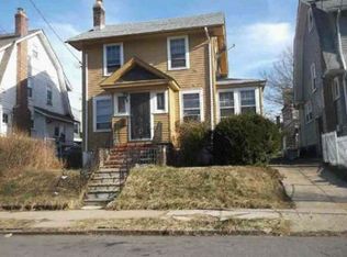 22 Richelieu Pl, Newark, NJ 07106