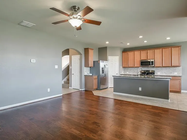 15414 Kaston Dr — Photo 7