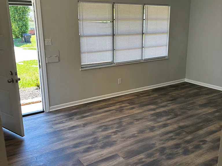 3227 Galaxy Dr — Photo 5