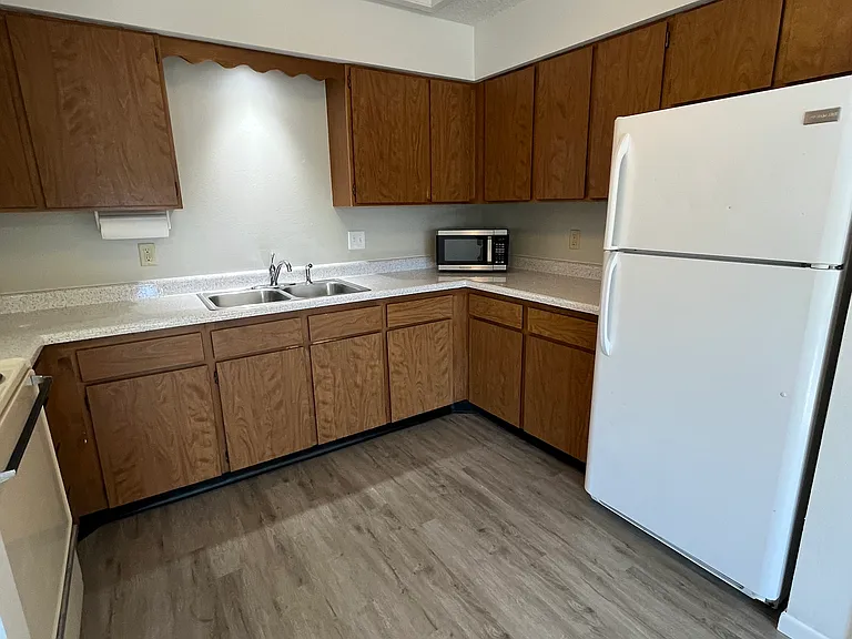 2141 Muscatine Ave #1 — Photo 2