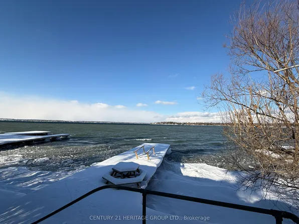 911 Lake Dr N, Georgina, ON L4P 3E9