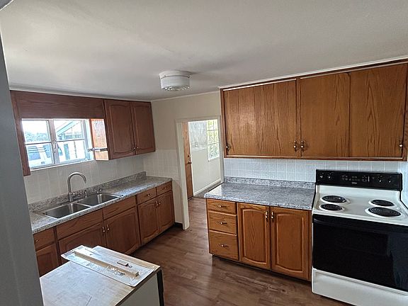 5th image of 3009 Whitney Rd