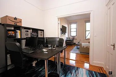 Rented by R New York