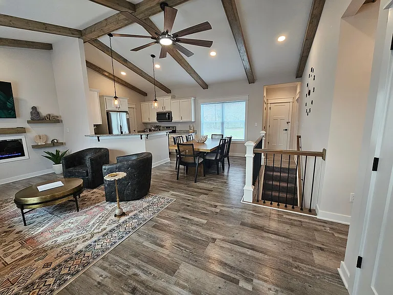 710 Orchard St — Photo 4