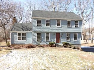 27 Fairy Dell Rd, Clinton, CT 06413
