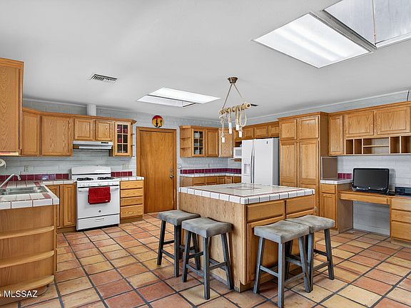 4th image of 6845 W Pinto Rd