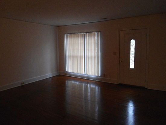 Living Room_04022015