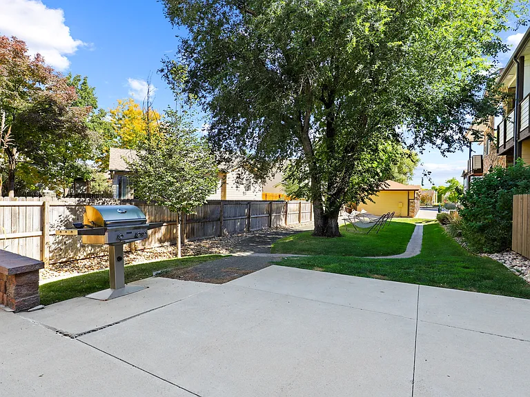 Copperleaf Place Apartments — Photo 15