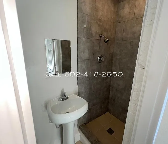 6637 N 58th Dr #2 — Photo 7