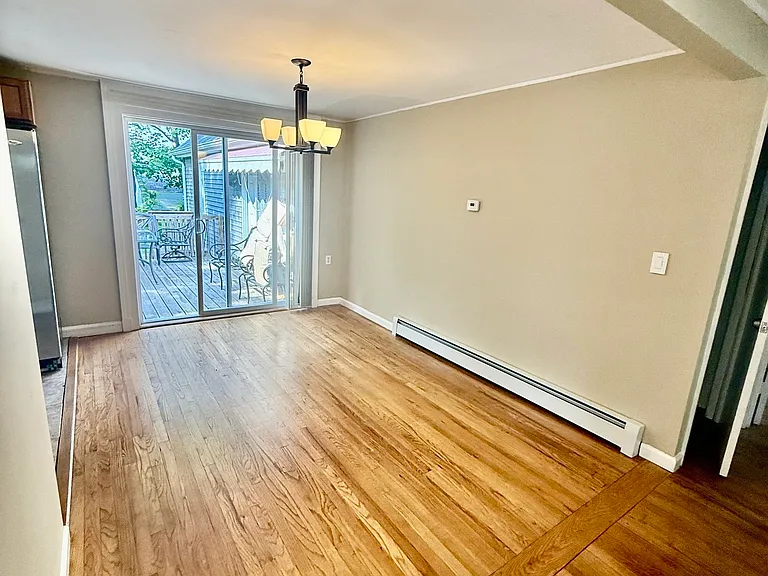 44 Haddam St — Photo 3