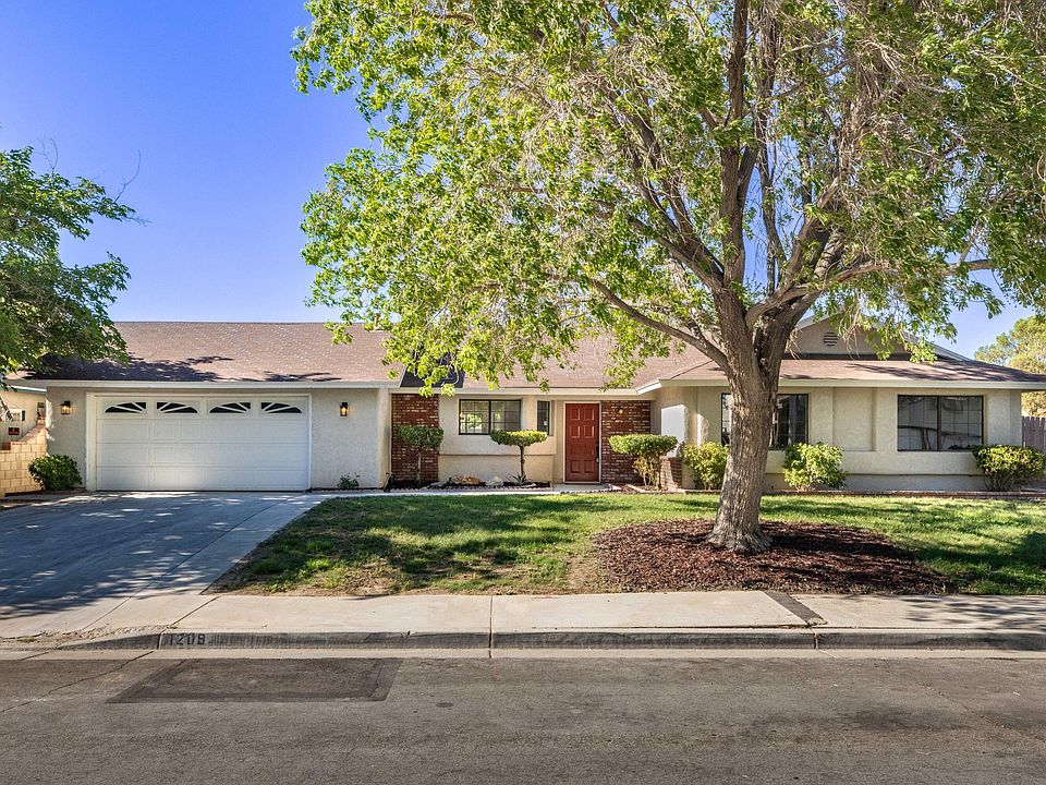 1st image of 1209 W Avenue H1