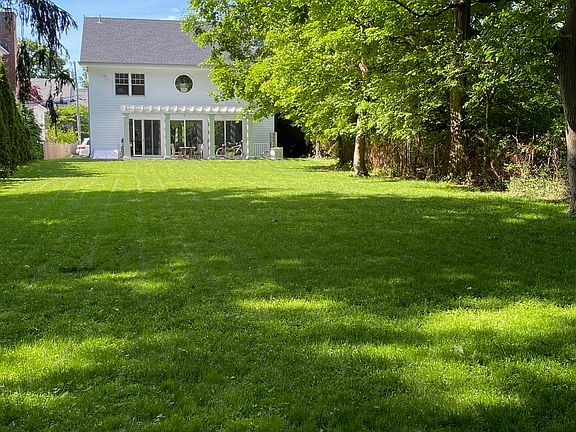 3rd image of 60 Fairview Ave