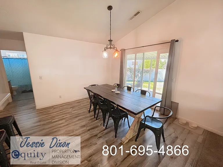 1043 Sharp Mountain Dr — Photo 21