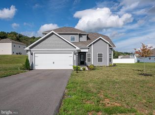 41 Rappahannock Run, Falling Waters, WV 25419