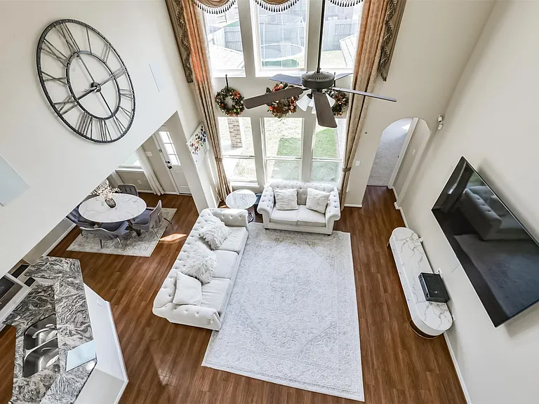 19027 Bowden Harbour Dr — Photo 1