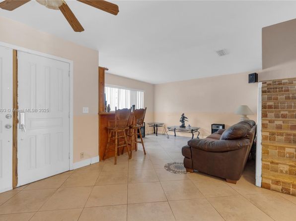 221 NW 109th Ave APT 3, Miami, FL 33172