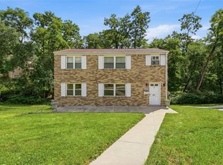 218-220 Pointview Rd, Pittsburgh, PA 15227