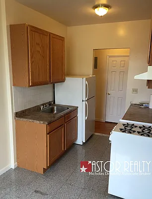 Rented by Astor Realty | media 44