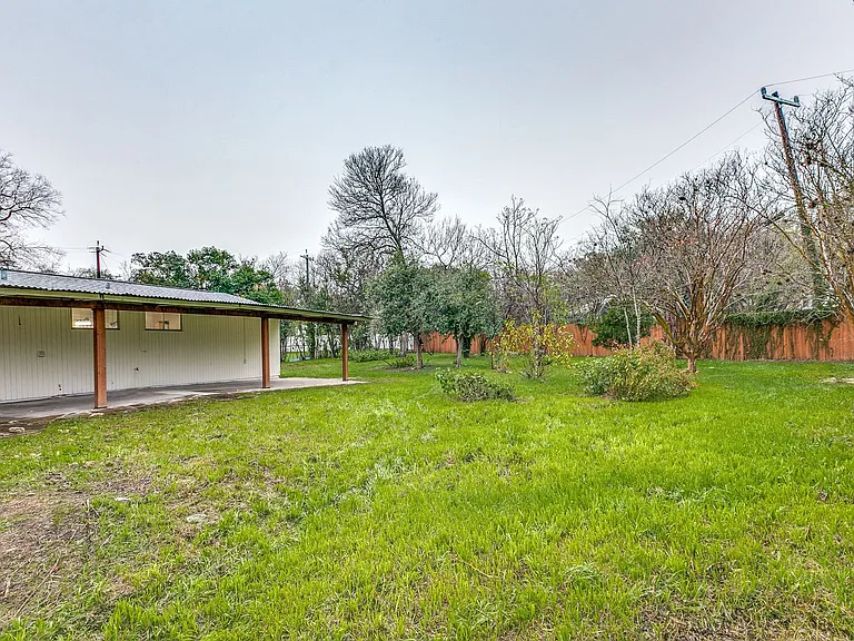511 E Hathaway Dr — Photo 23