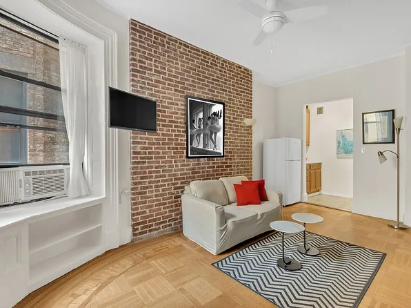 293 Riverside Dr APT 4B, New York, NY 10025