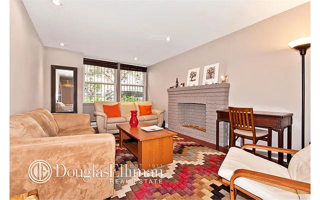 Rented by Douglas Elliman | media 7