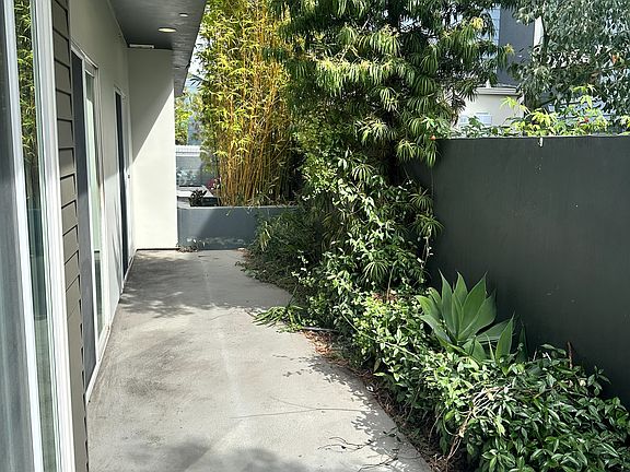 3rd image of 1750 10th St APT 103