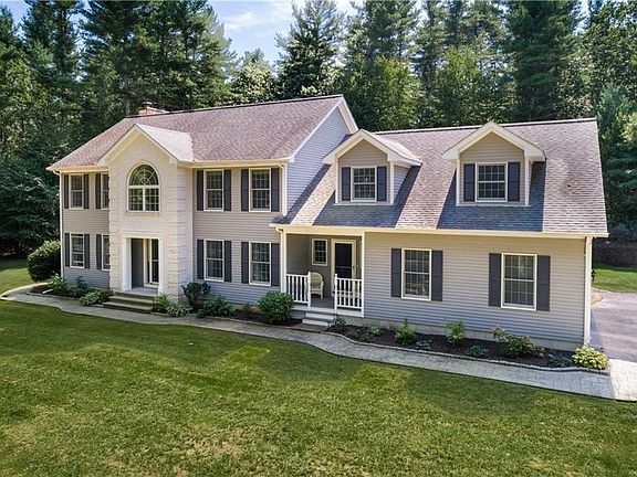 2nd image of 54 Parkside Dr
