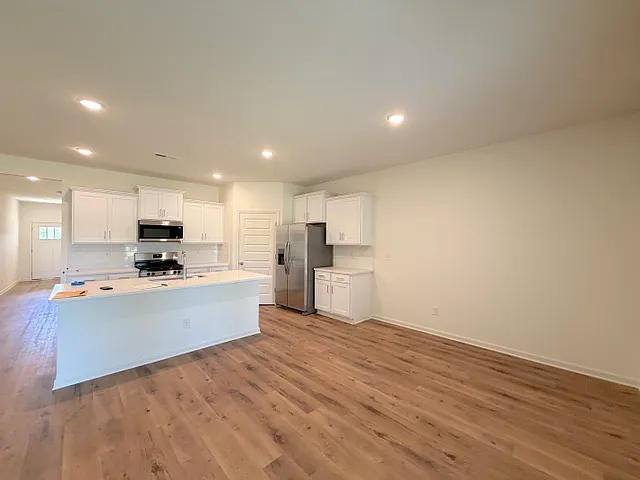 330 Ashland Dr SW — Photo 8