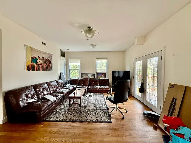 39 Millmont St #2 — Photo 3