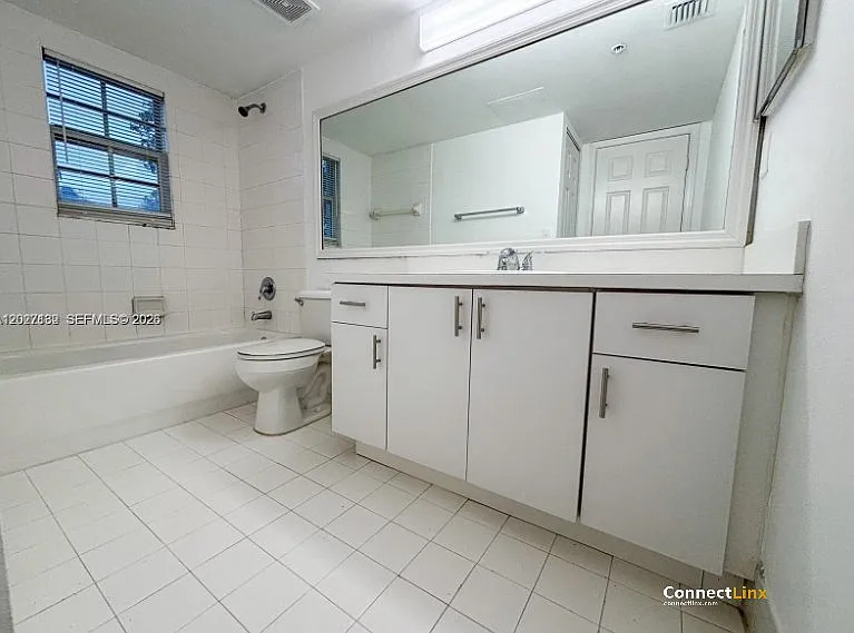 655 SW 111th Way #201 — Photo 9