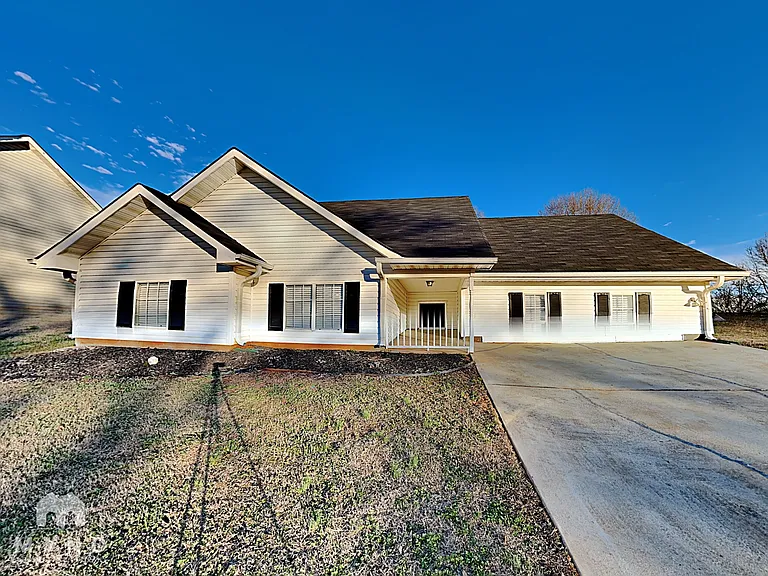 3000 Tudor Dr — Photo 1