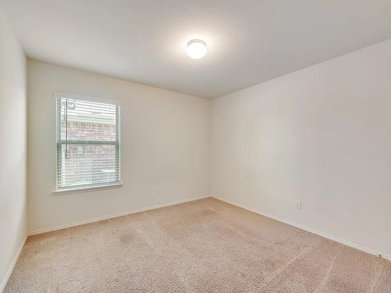 1540 Acmite Ave — Photo 15