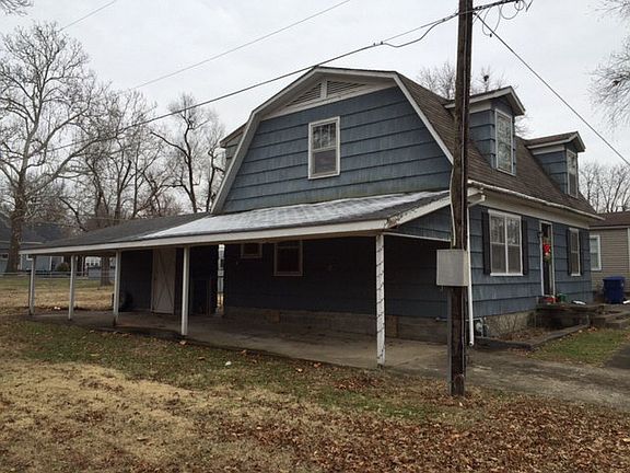 2nd image of 705 N Woodland St