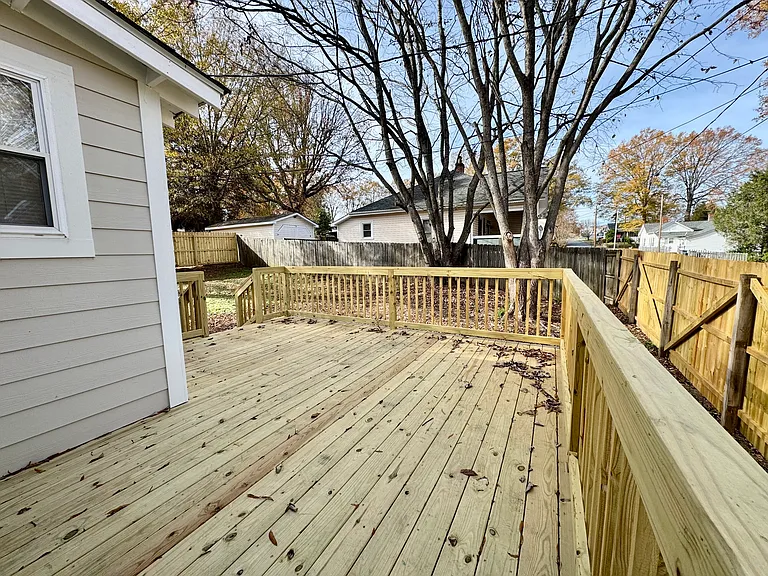 313 N Rose Ave — Photo 23