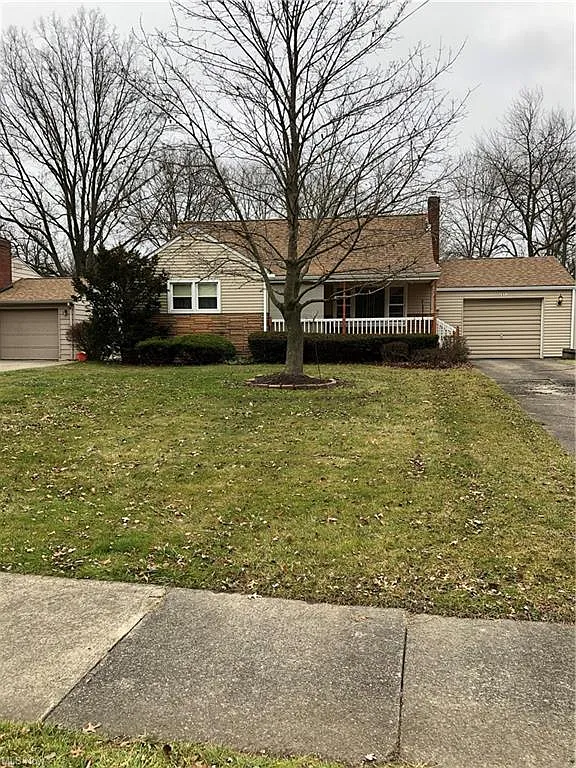 2653 Rexford Rd photo 1