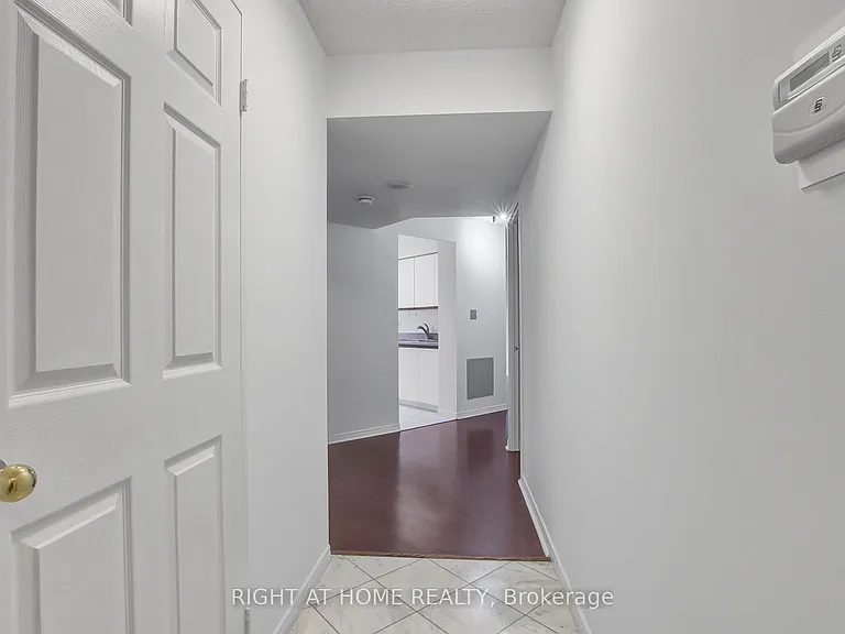 35 Empress Ave #207 — Photo 43