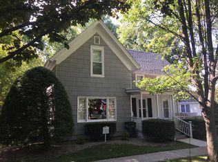 323 Park St, Wakarusa, IN 46573
