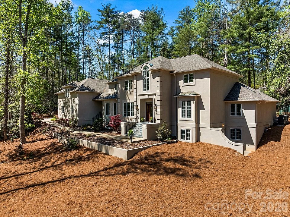 1st image of 3 Fir Tree Ln