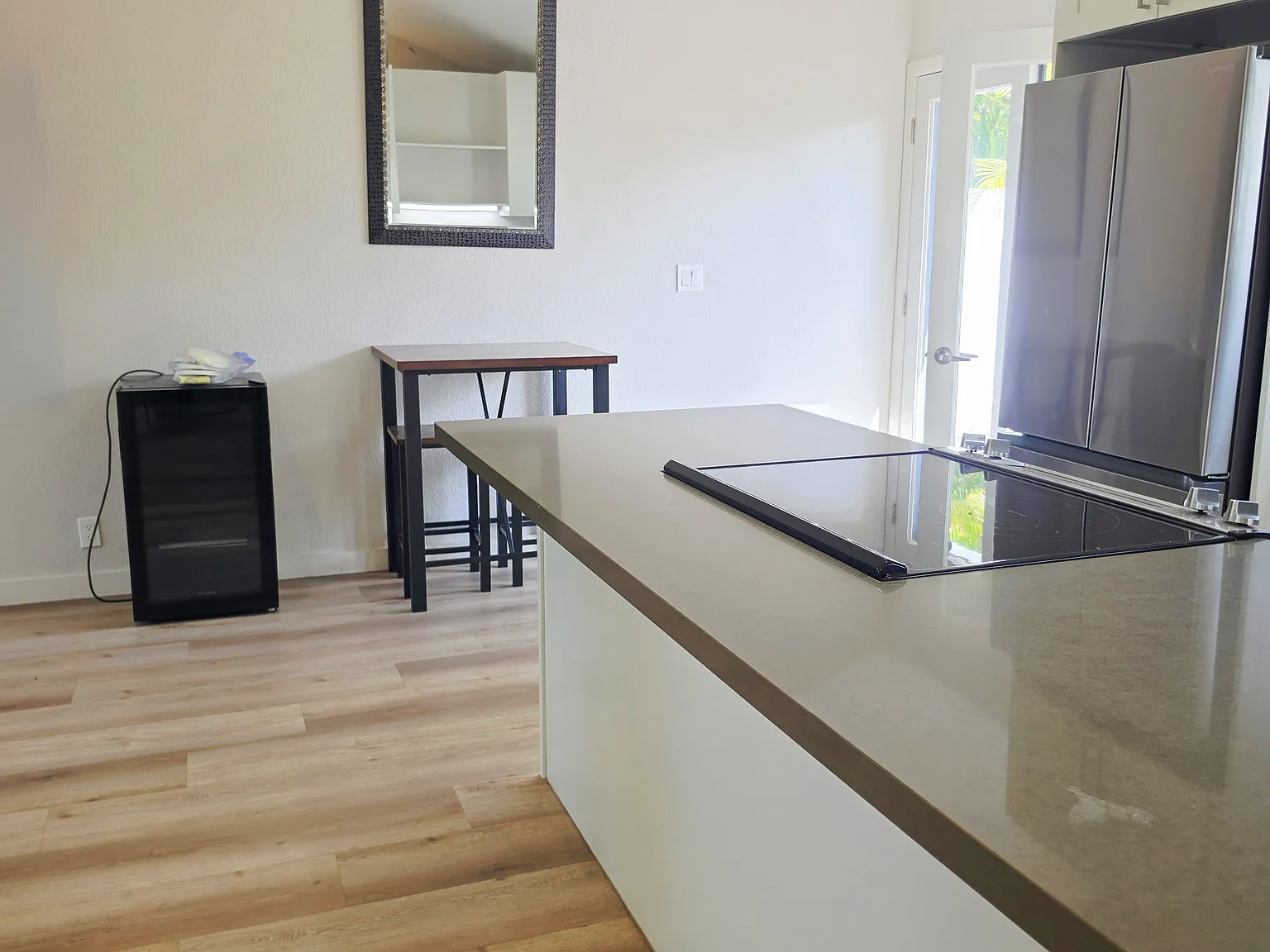 1 bed, 550 sqft, $3,200 — Photo 4