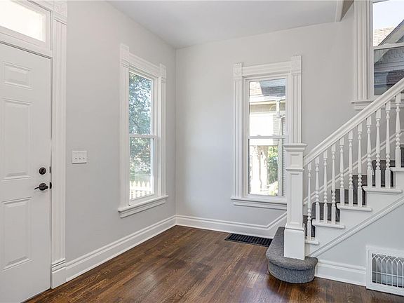 3rd image of 2509 Jules St