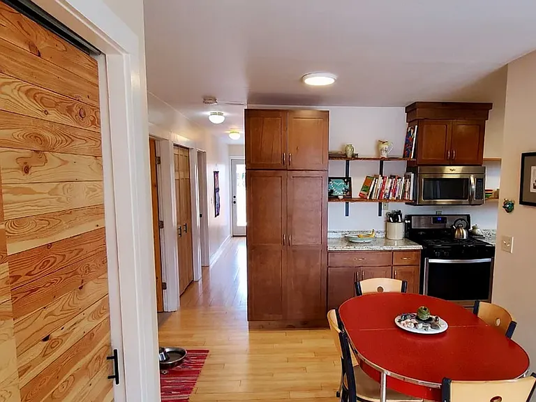 421 N Hunters Way — Photo 12