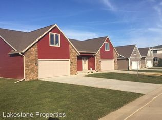 153 Drumlin Cir, Oregon, WI 53575