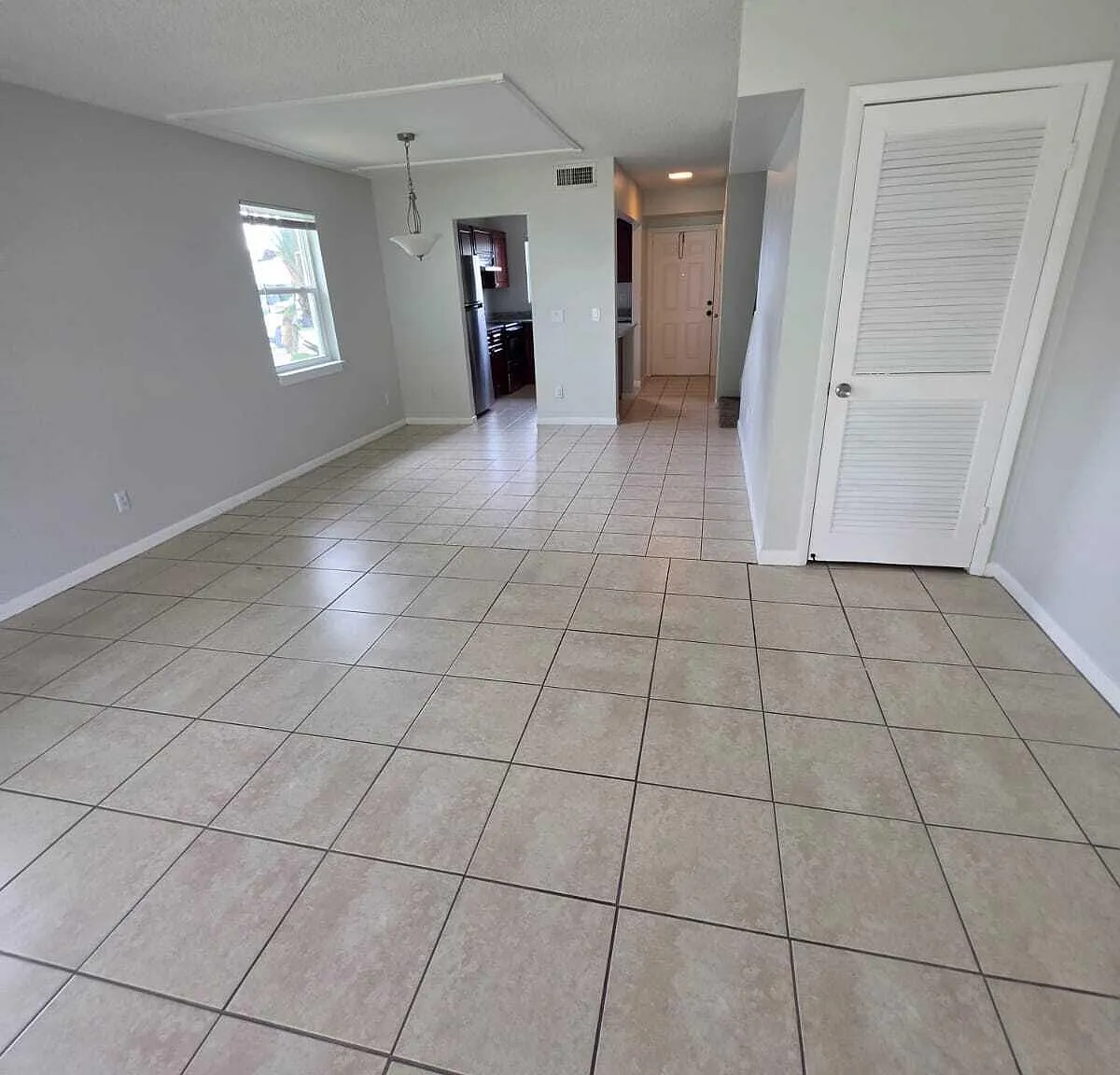 2 bed, 1.5 bath, 1554 sqft, $2,000 — Photo 4