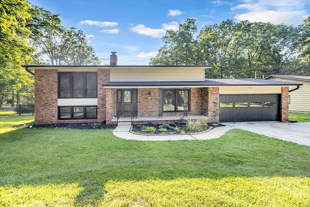 4675 Highcock Dr - Property Image