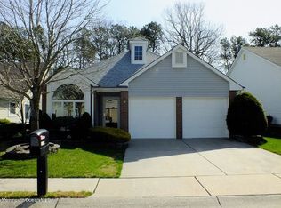 1933 Kwansan Ct, Toms River, NJ 08755