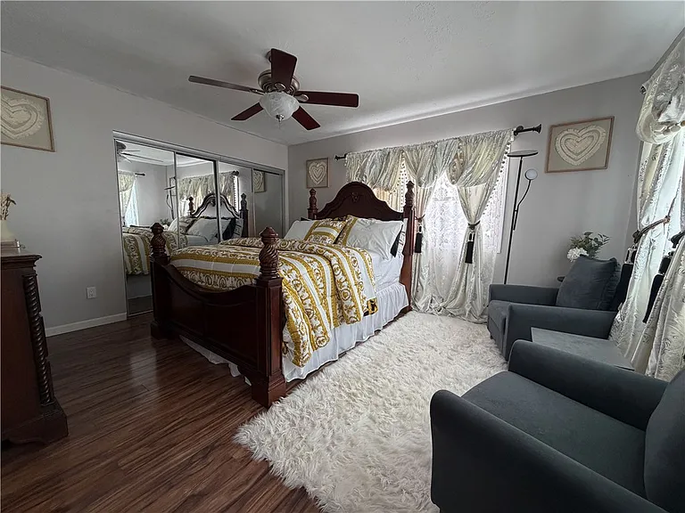 112 Central Dr — Photo 23