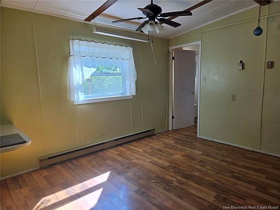 4th image of 127 Mount Misery Rd E