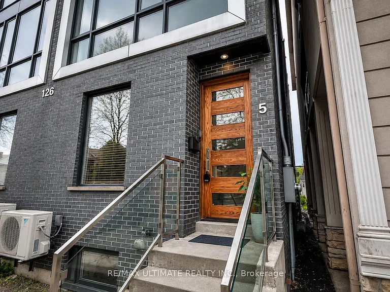 126 Spadina Rd #5 — Photo 2